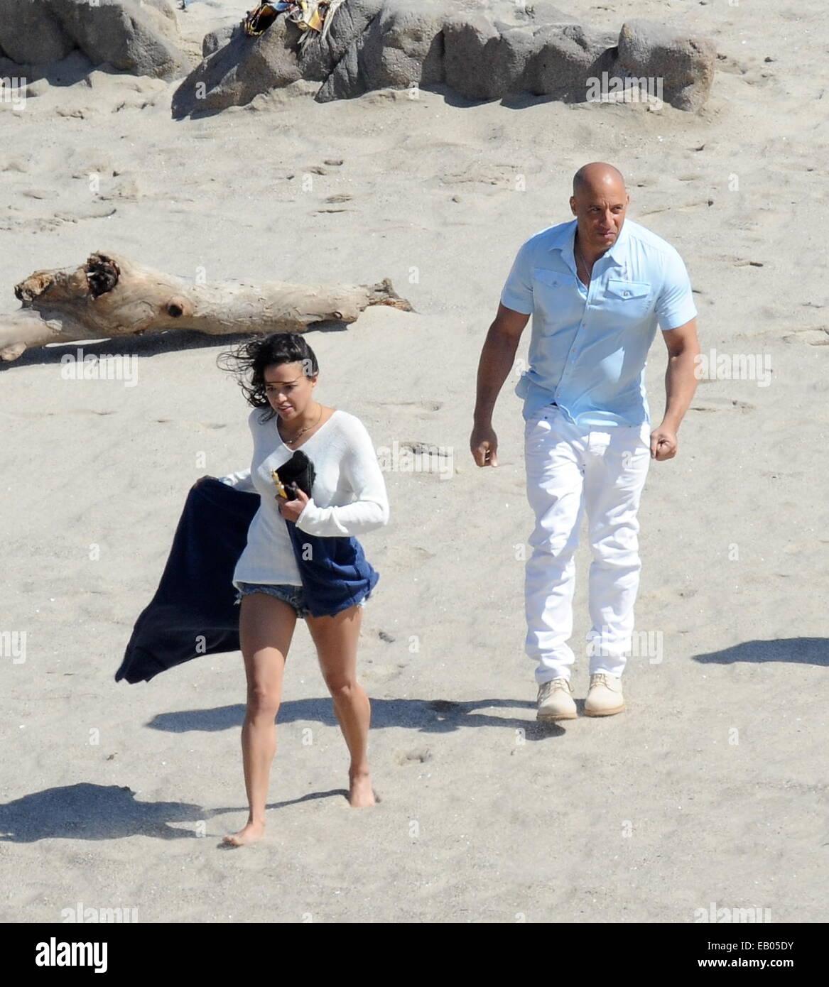 Vin Diesel dernières scènes de tournage pour "Fast and the Furious 7' dans Malib Ca. Avec co star Tyrese Gibson qui a été vu fricoter sur le plateau avec l'acteur. Ludacris, Michelle Rodriguez et Jordana Brewster bon ami était aussi présent pour la scène. Paul Banque D'Images