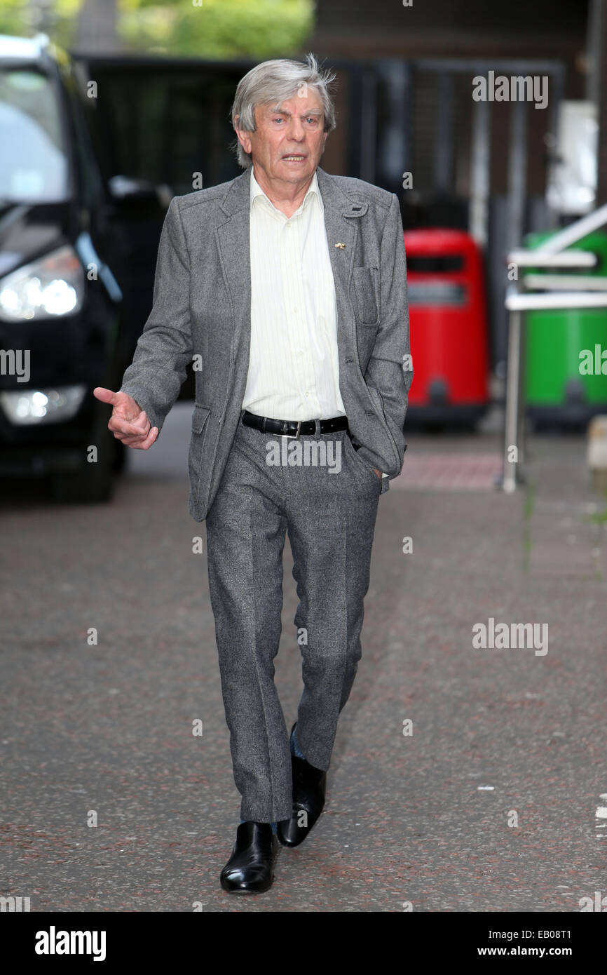 Melvyn Hayes à l'extérieur des Studios ITV comprend : Melvyn Hayes Où : London, Royaume-Uni Quand : 21 mai 2014 Banque D'Images