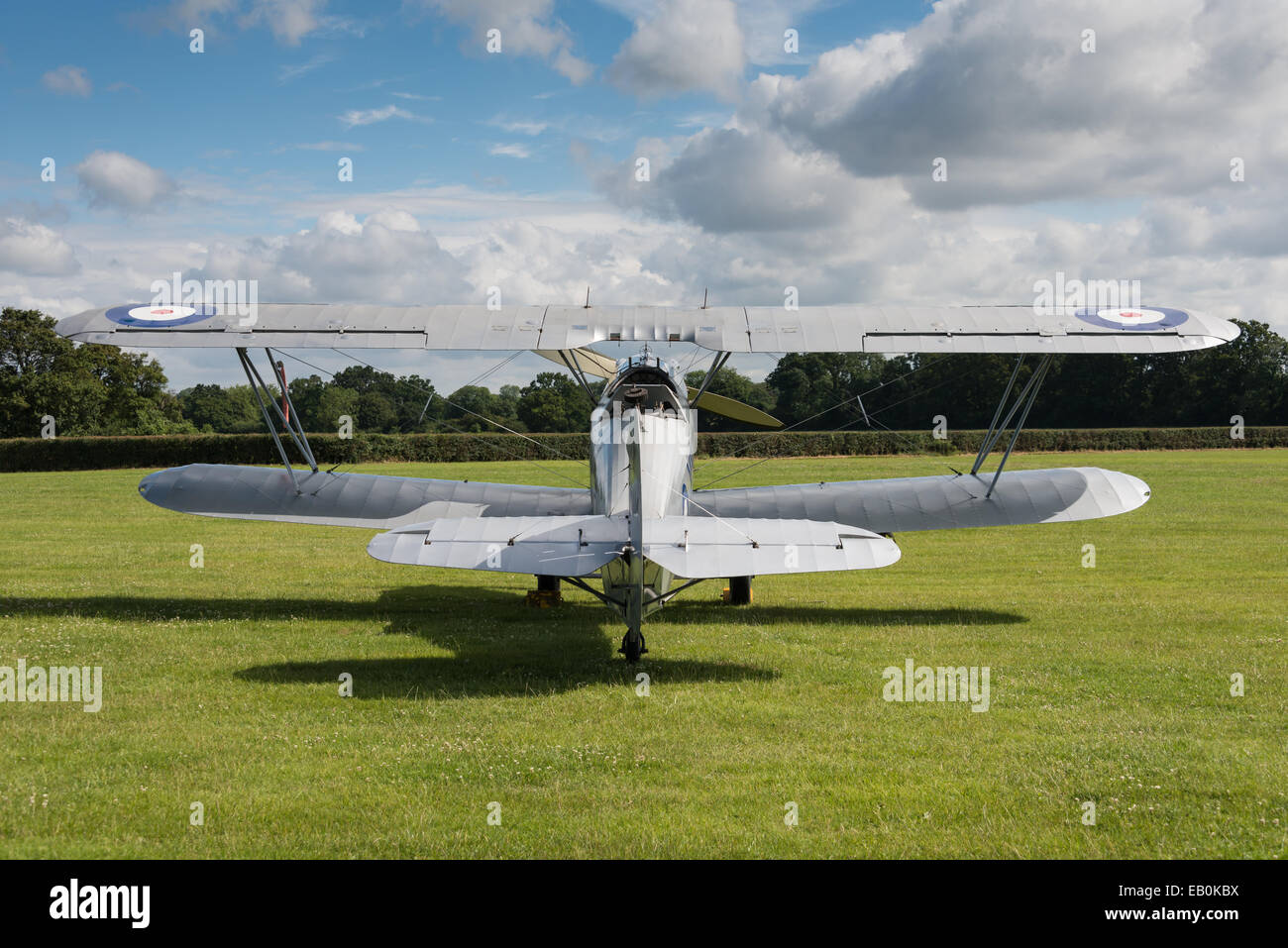 Biggleswade, UK - 29 juin 2014 : un millésime biplan Hawker Hind sur l'affichage à la Shuttleworth Collection air show. Banque D'Images