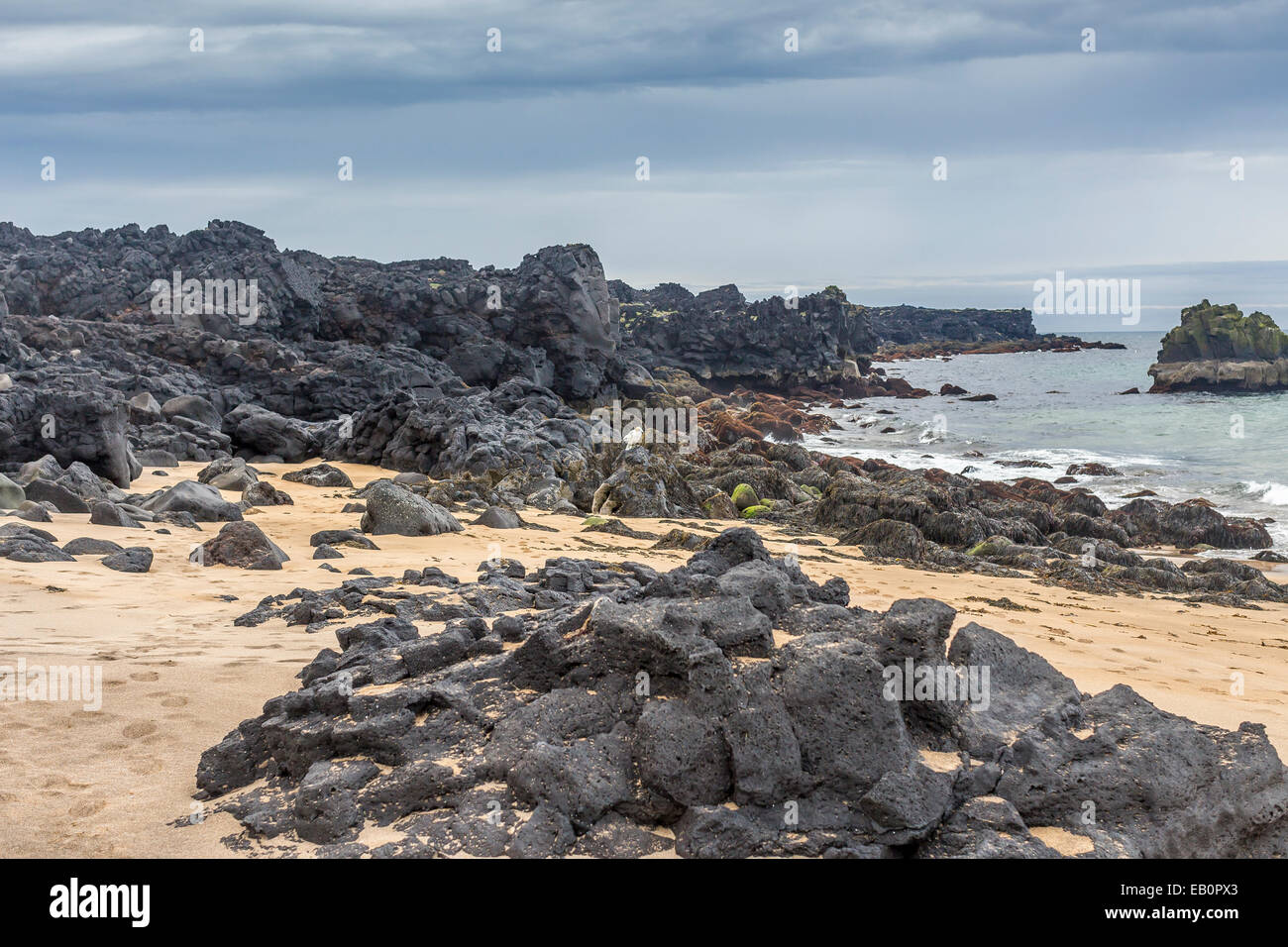 À l'ouest de l'Islande, Péninsule de Snæfellsnes, Skardsvik Beach, plage d'or Skarðsvík Banque D'Images