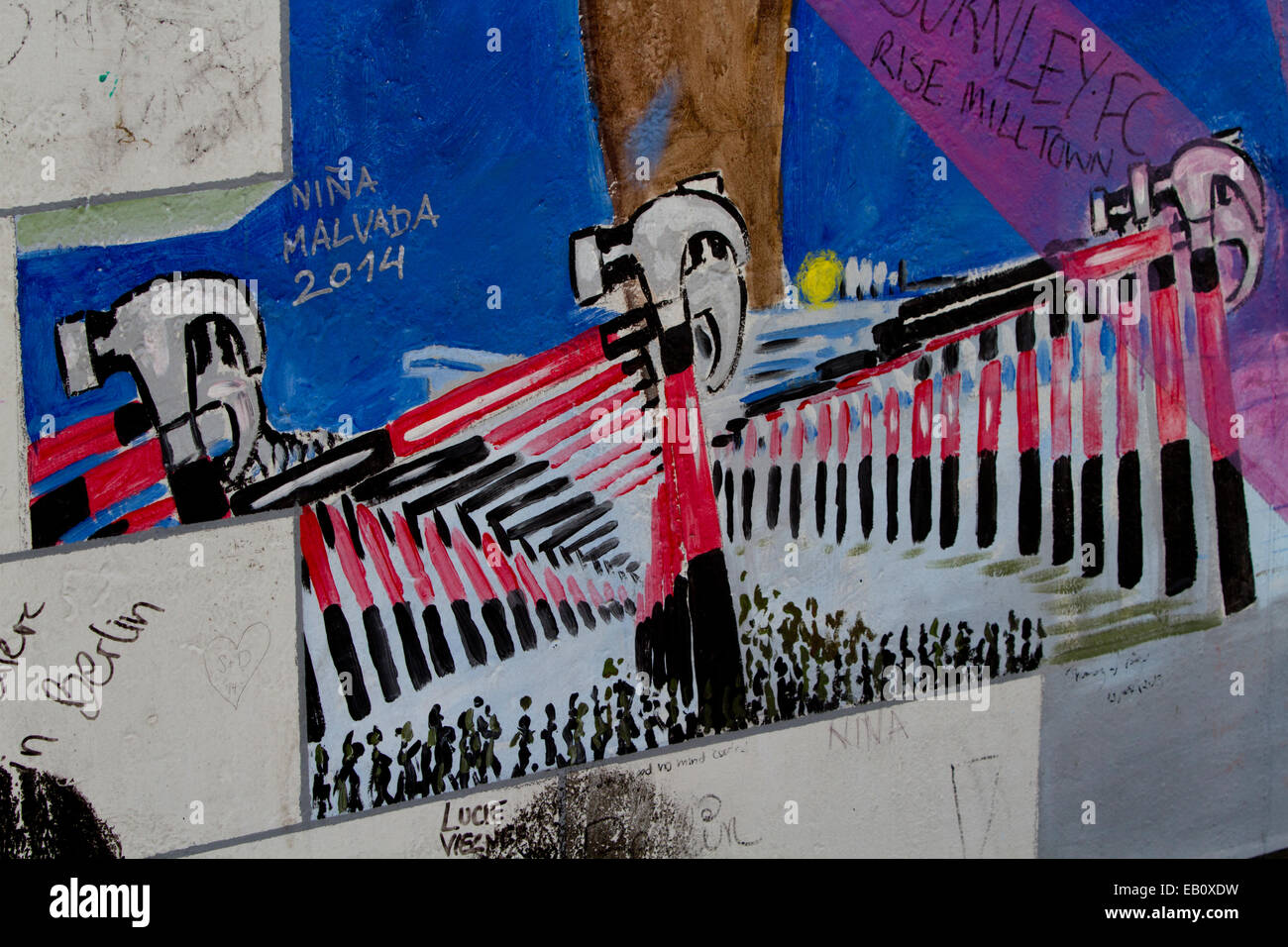Mur de Berlin Graffiti Street Art Pink Floyd the wall Photo Stock Alamy