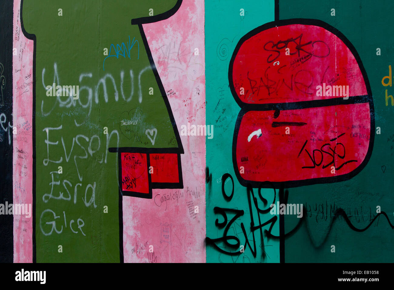 Mur de Berlin Graffiti Street Art tags Banque D'Images