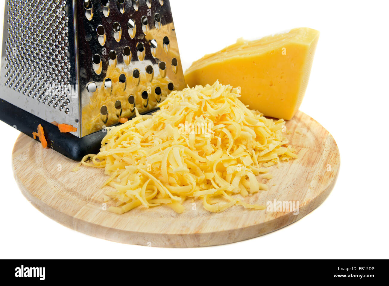 L'ingrédient fromage râpé sur blanc Banque D'Images