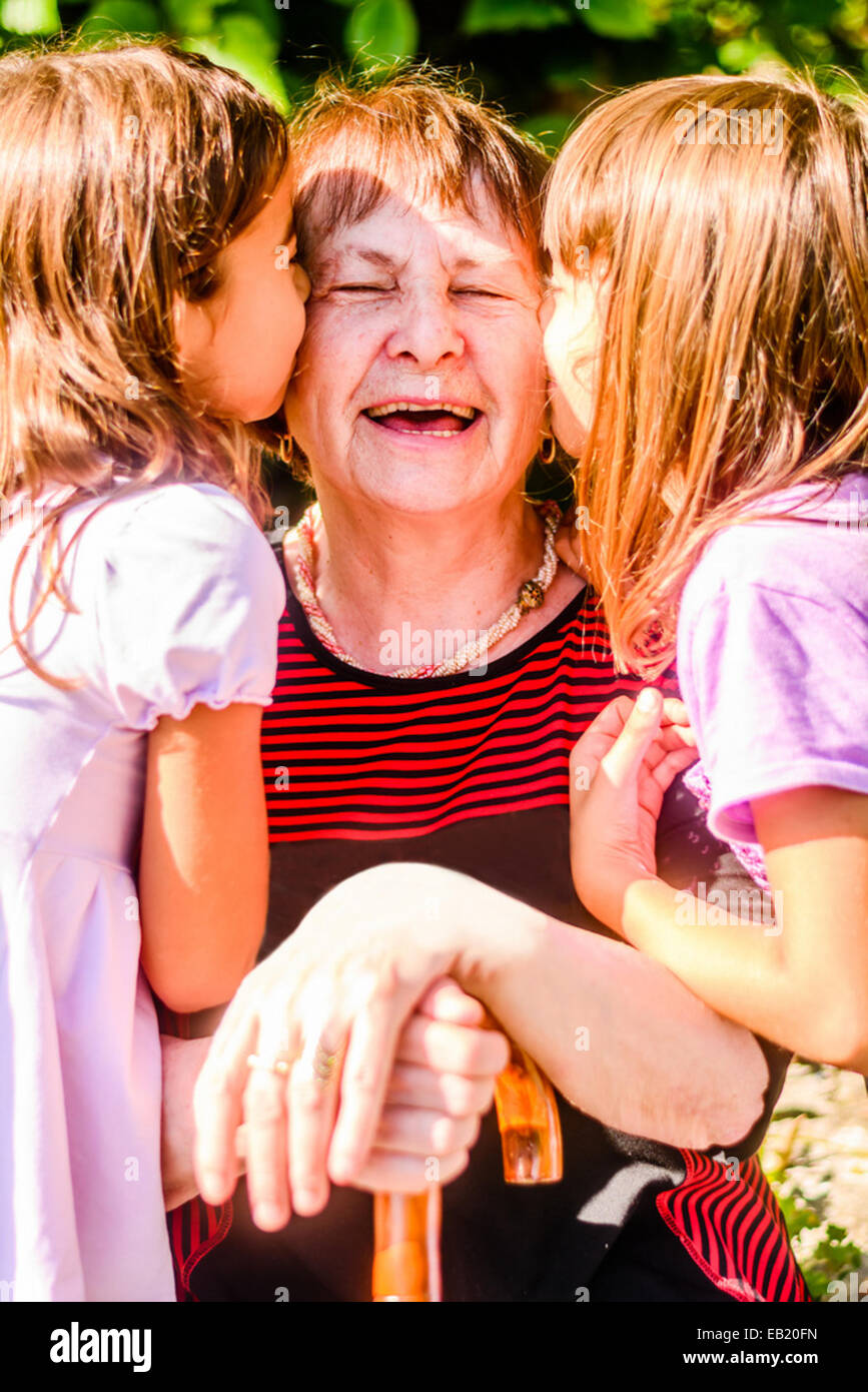 Sisters And Grandmother Banque d
