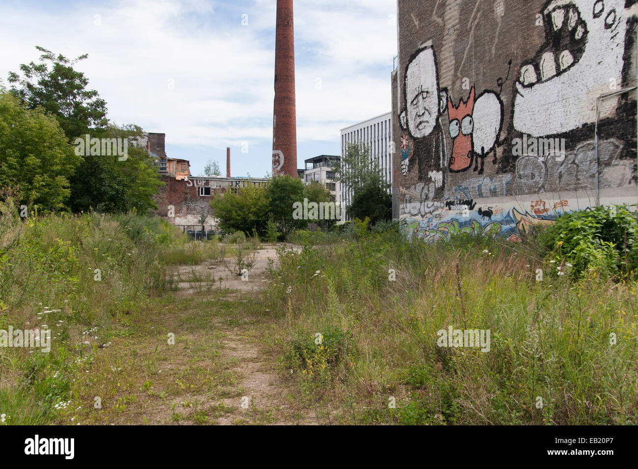 Zone abandonnée Graffiti cheminée Berlin Allemagne Banque D'Images