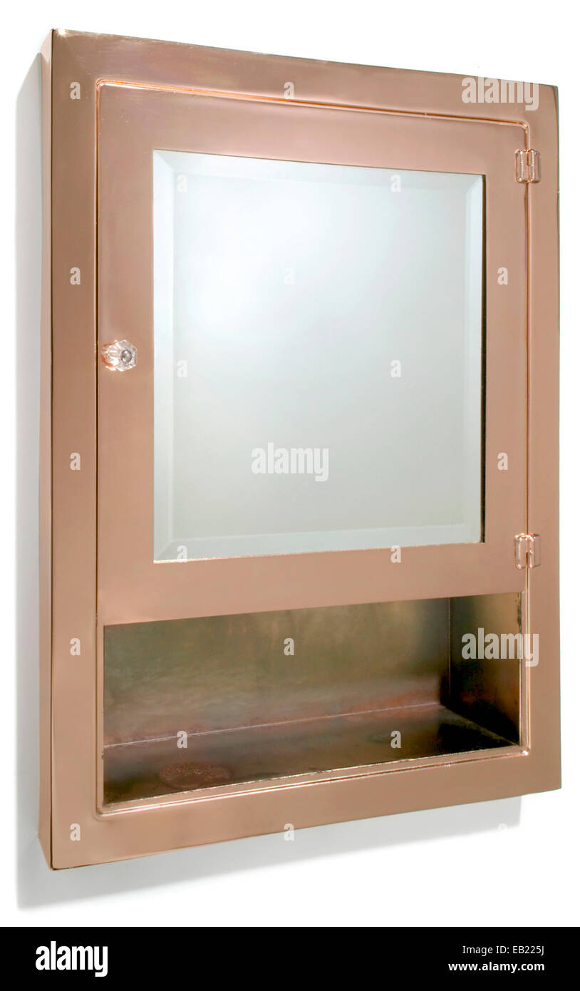 Le cuivre armoire à pharmacie avec miroir et tablette Photo Stock - Alamy