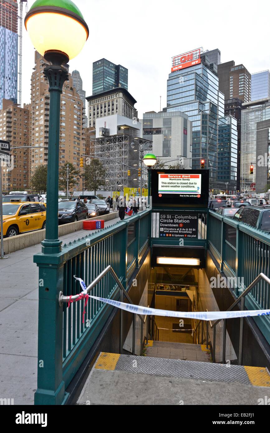 La 59e Street-Columbus Circle métro station fermée après l'Ouragan Sandy. Banque D'Images