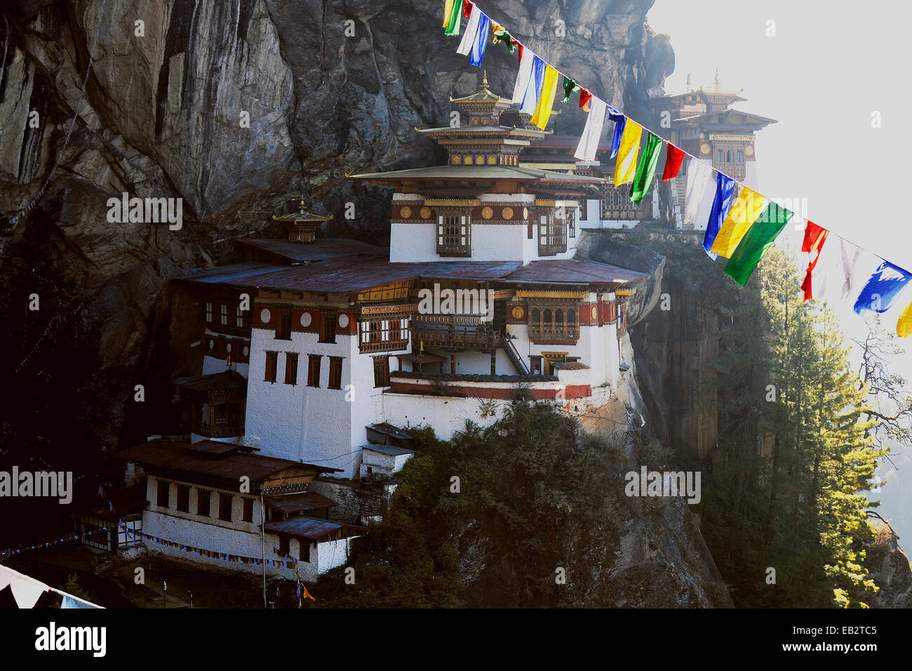 Monastère et temple d'Taktshang-Lhakang, aussi appelé le 'Tiger's Lair', la vallée de Paro, Bhoutan, district de Paro Banque D'Images