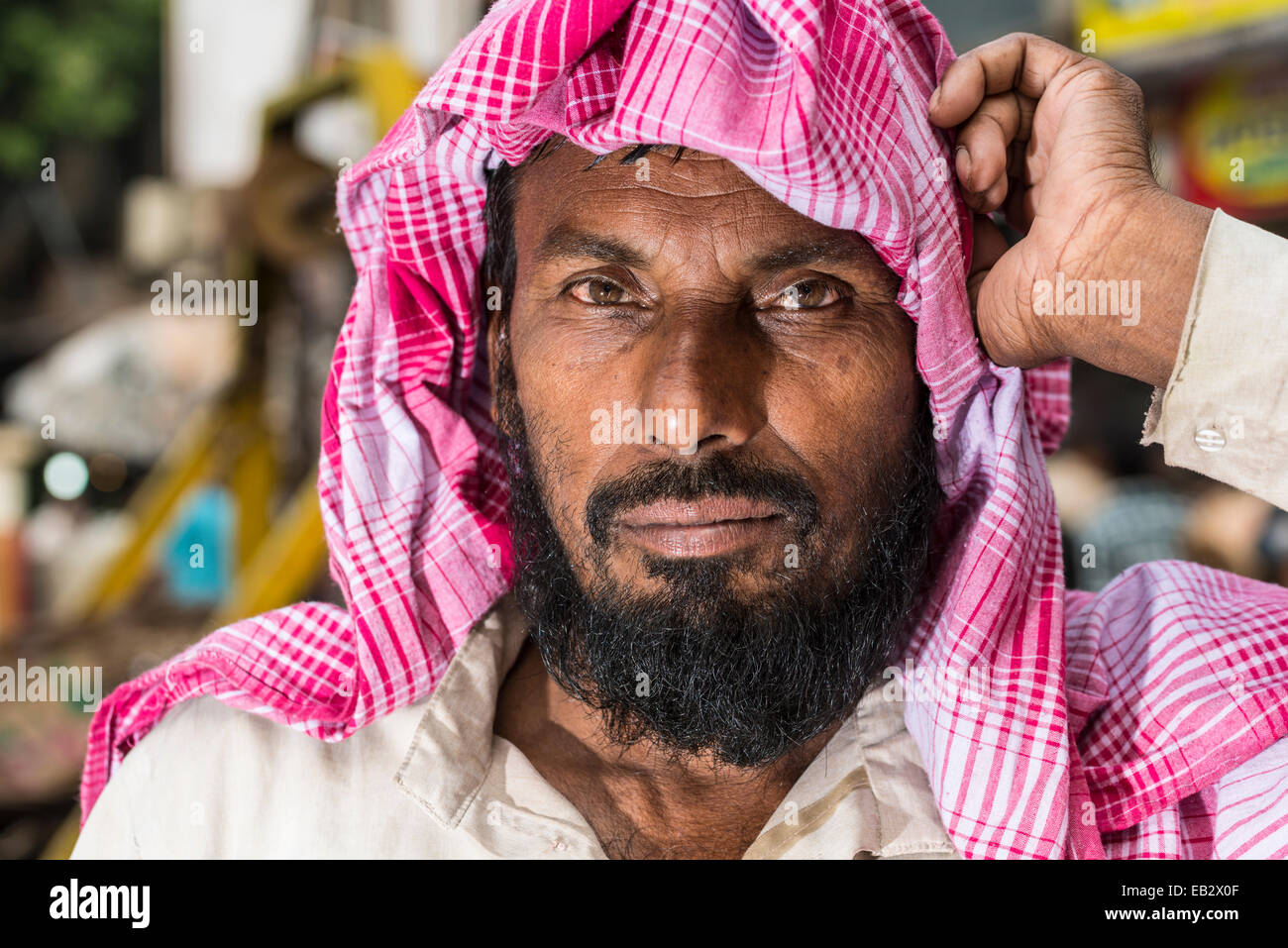 Portrait d'un conducteur de pousse-pousse cycle, Old Delhi, New Delhi, Delhi, Inde Banque D'Images