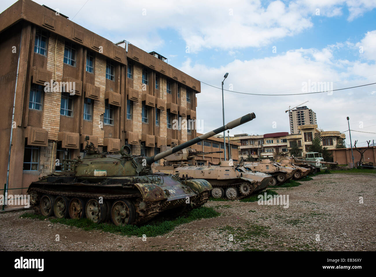 Armes anciennes dans l'Amna Suraka ou Musée de sécurité rouge, ancien siège de l'intelligence service, Sulaymaniyah irakienne Banque D'Images