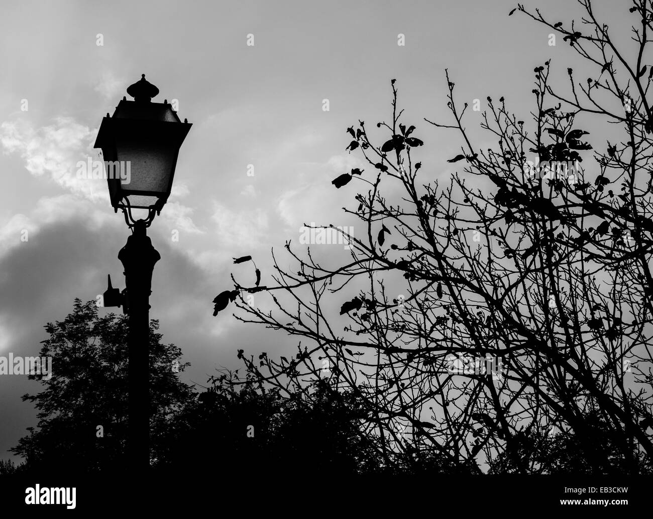 Lorsque les feux sont en panne, un coucher du soleil italien Banque D'Images