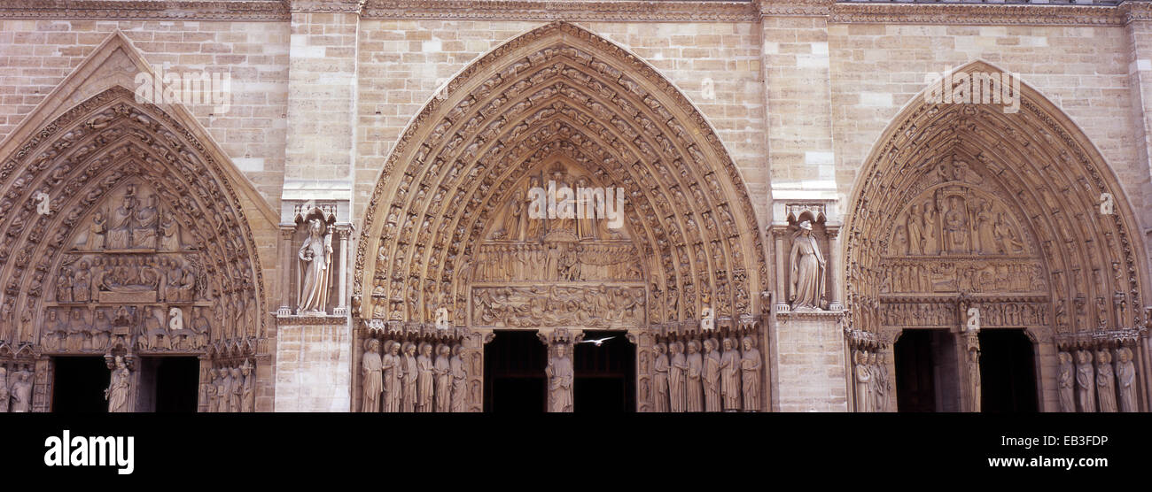La cathédrale Notre Dame de l'art gothique, Paris, France Banque D'Images