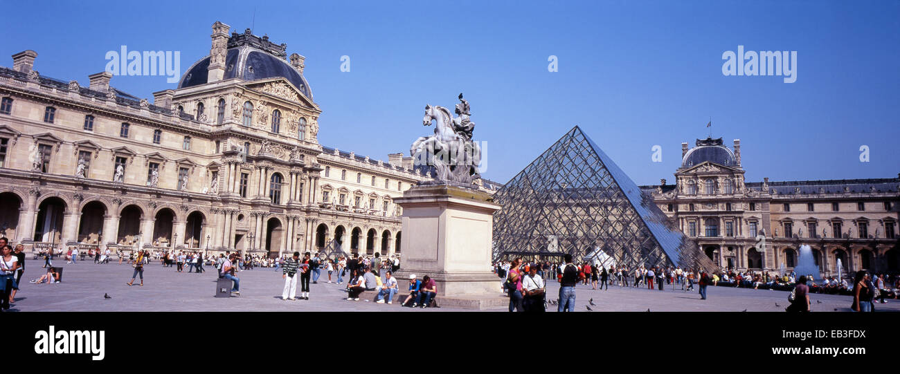 Musée du Louvre, Paris, France Banque D'Images