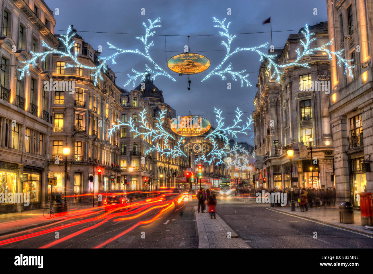 Regents Street Londres avec décorations de Noël Banque D'Images