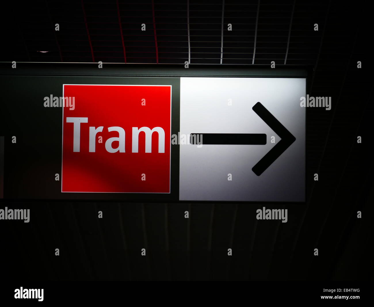 Signe Rani Tram Signer les transports en commun Banque de photographies et d’images à ...