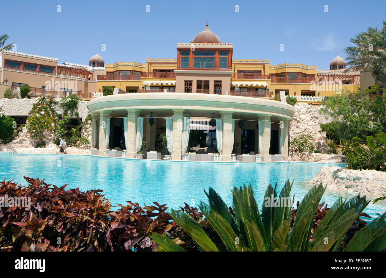 Piscine vide à Makadi Spa hôtel en Egypte Banque D'Images