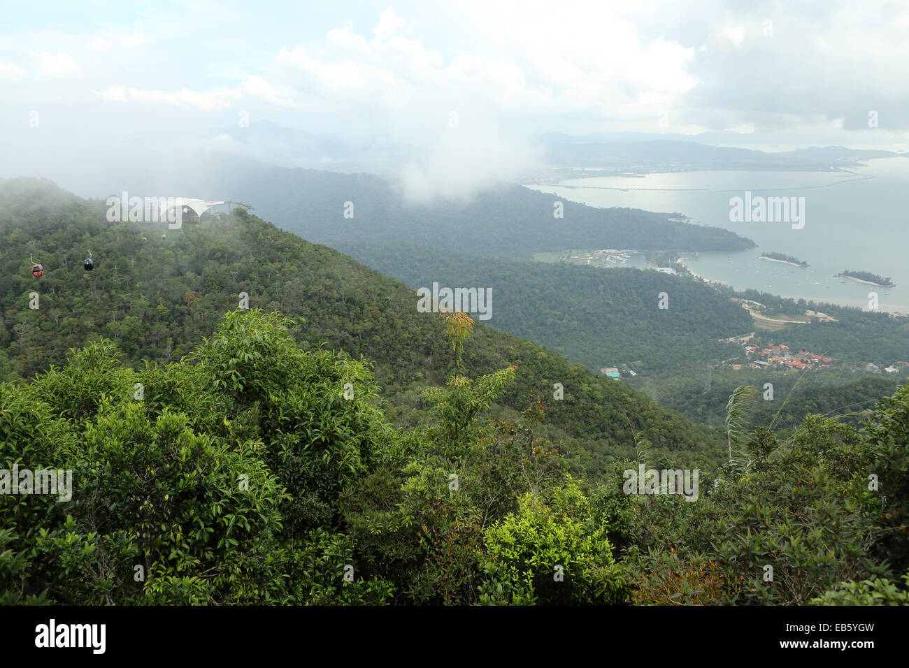 La vue de Gunung Machinchang à une altitude de 700m sur Langkawi, Malaisie. Banque D'Images