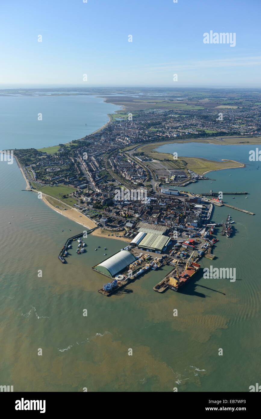 Une vue aérienne de la ville d'Essex de Harwich sur une journée ensoleillée Banque D'Images