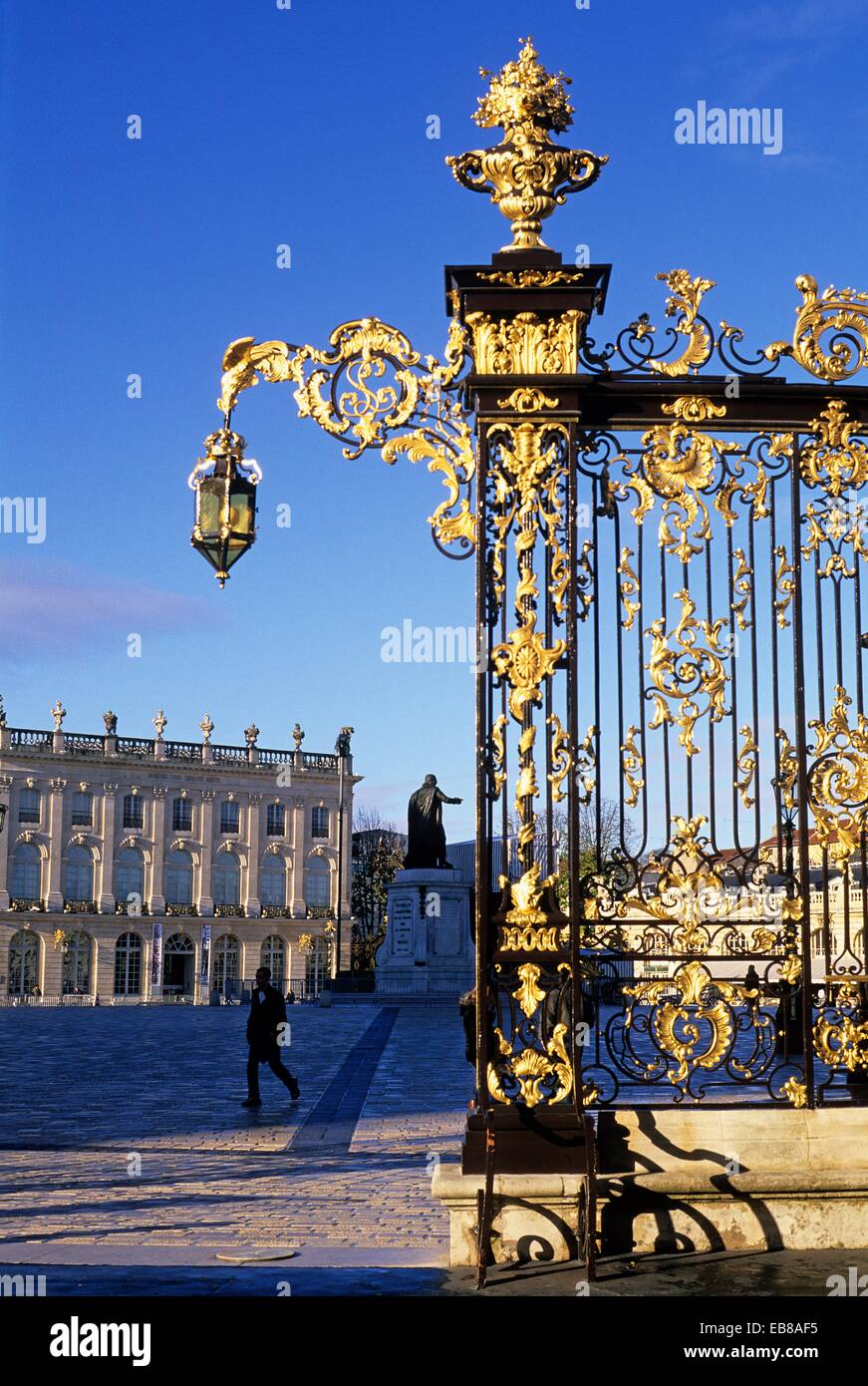 De style rococo, portes en fer forgé doré par Jean Lamour la Place  Stanislas Nancy Meurthe-et-Moselle et la région Lorraine département Photo  Stock - Alamy