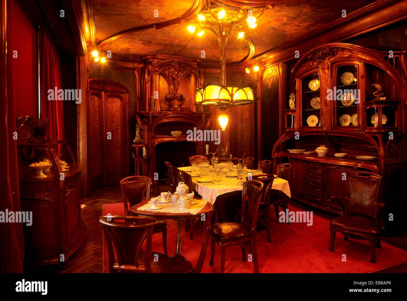 Art nouveau dining room Banque de photographies et d’images à haute ...