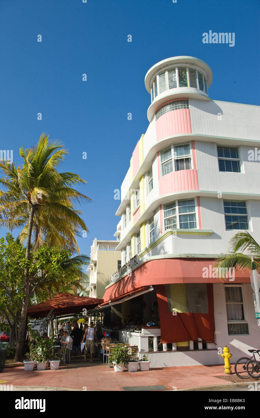 WALDORF TOURS HÔTEL (©ALBERT ANIS 1937) OCEAN DRIVE SOUTH BEACH MIAMI BEACH FLORIDA USA Banque D'Images WALDORF TOURS HÔTEL (©ALBERT ANIS 1937) OCEAN DRIVE SOUTH BEACH MIAMI BEACH FLORIDA USA Banque D'Images
