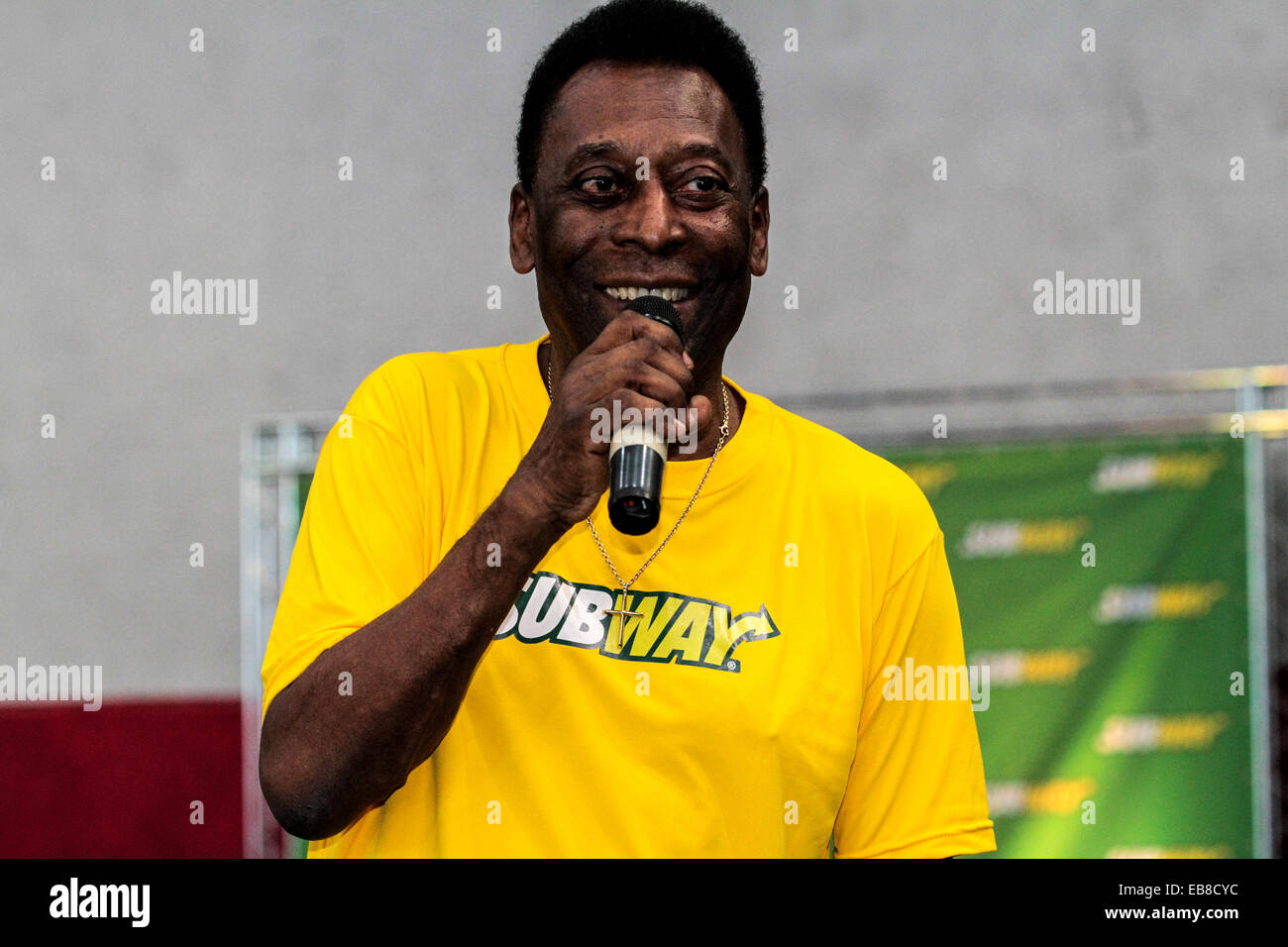 RIO DE JANEIRO, 18.06.2014. Pelé lors d'interview à Rio de Janeiro parle de Coupe du monde, la santé et sa carrière avec des enfants Banque D'Images