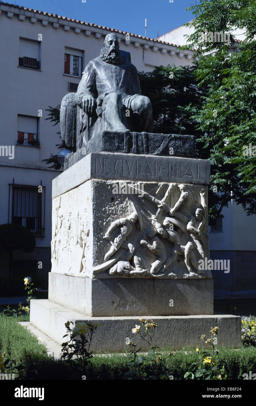 Miguel de Cervantes (1547-1616). L'écrivain espagnol. Monument érigé par Felipe Garcia Coronado (1902-1937). Ciudad Real. L'Espagne. Banque D'Images
