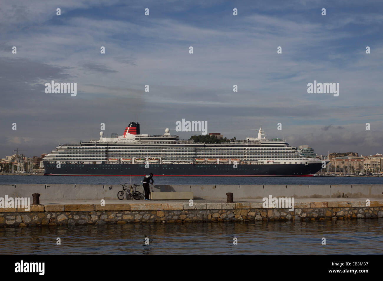 Cartagena, Espagne. 27 novembre, 2014. Reine Victory Croisière Départ de Cartagena à Barcelone : Crédit ABEL F. ROS/Alamy Live News Banque D'Images