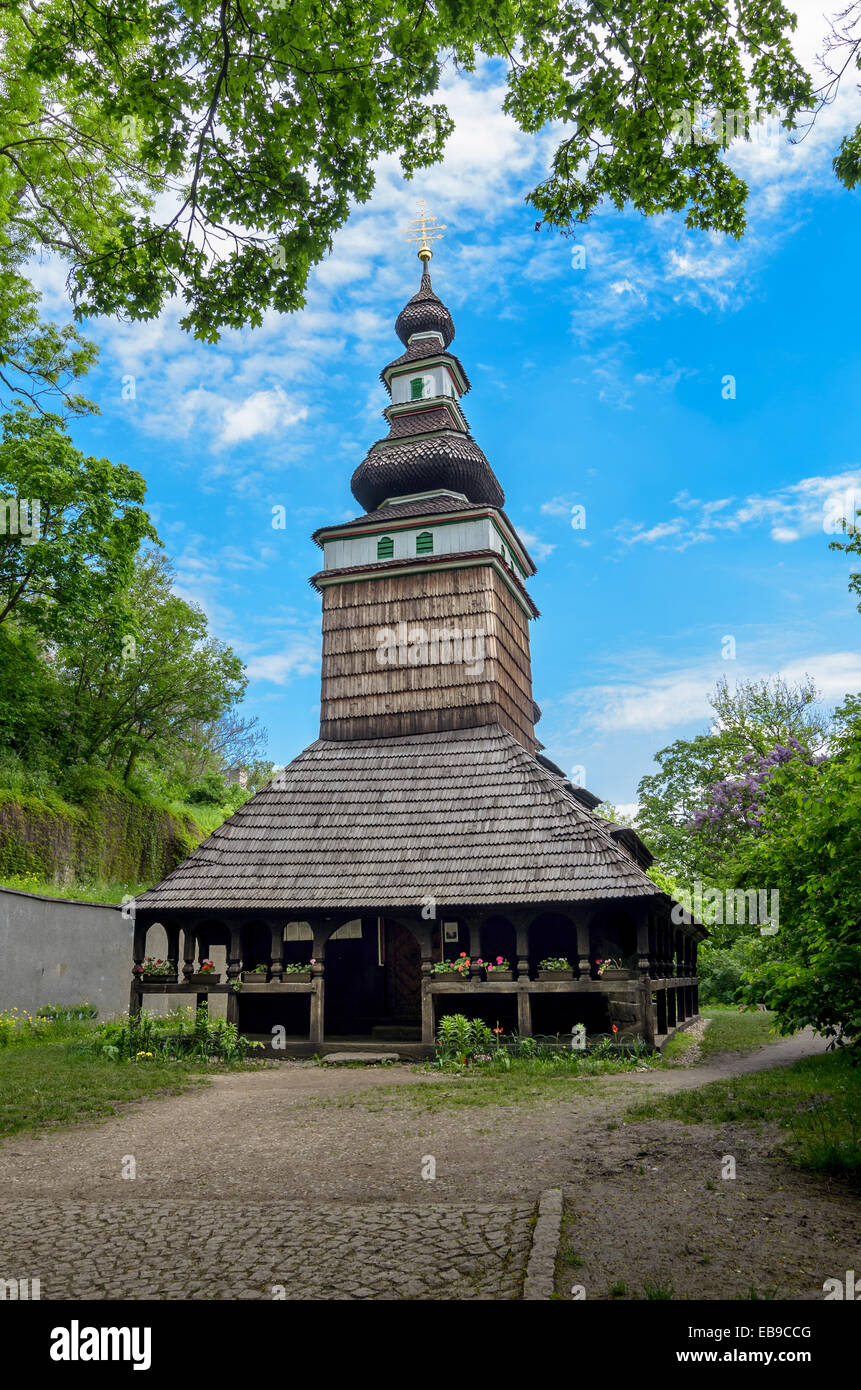 L'église en bois dédiée à Saint Michel est situé dans la partie supérieure du jardin sur la colline de Petrin Kinskeho Banque D'Images