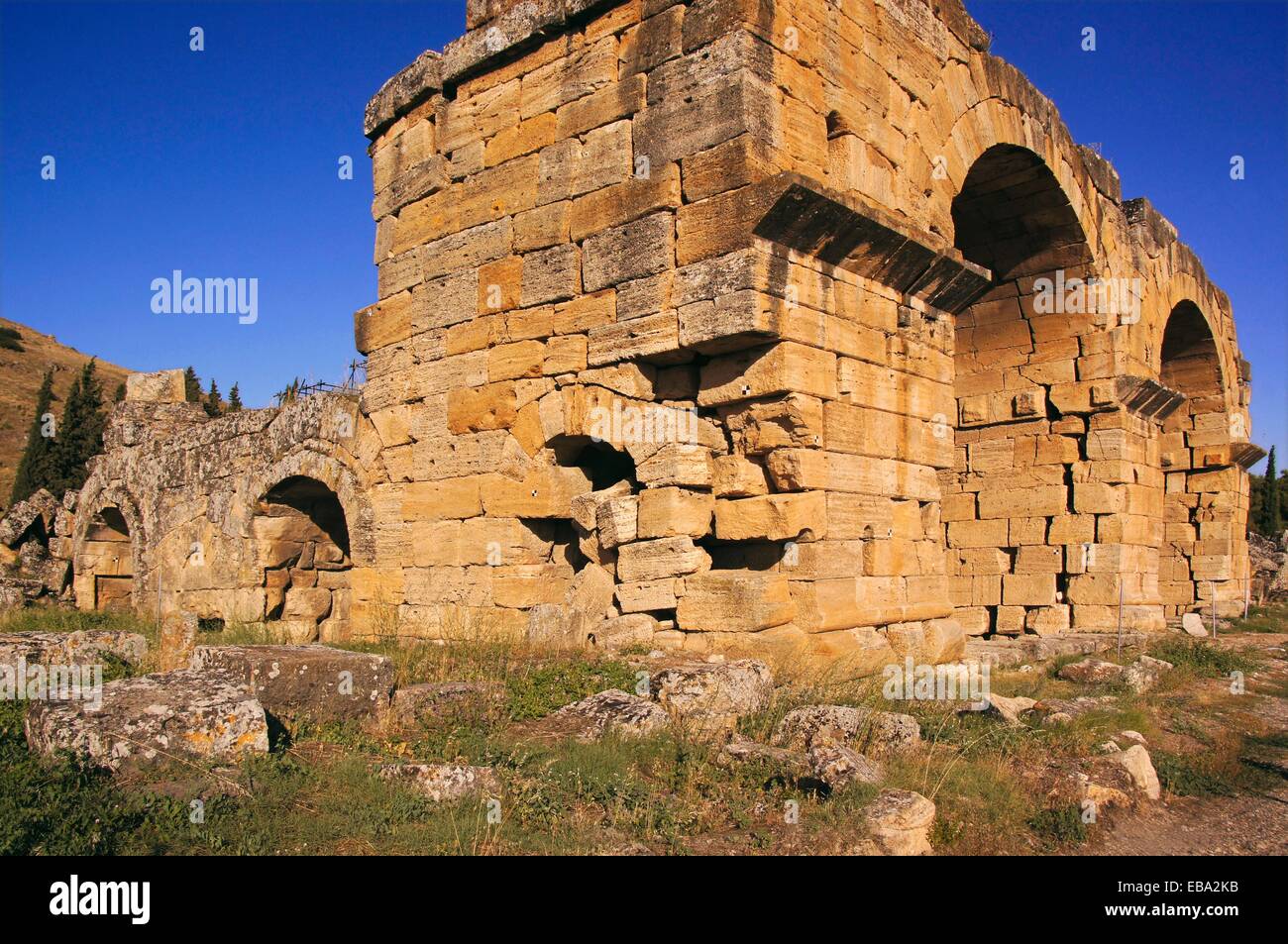 2e siècle à côté de l'Anatolie de l'antiquité archéologie architecture ancienne basilique Chrétienne ville Asie bce image couleur viennent à Banque D'Images