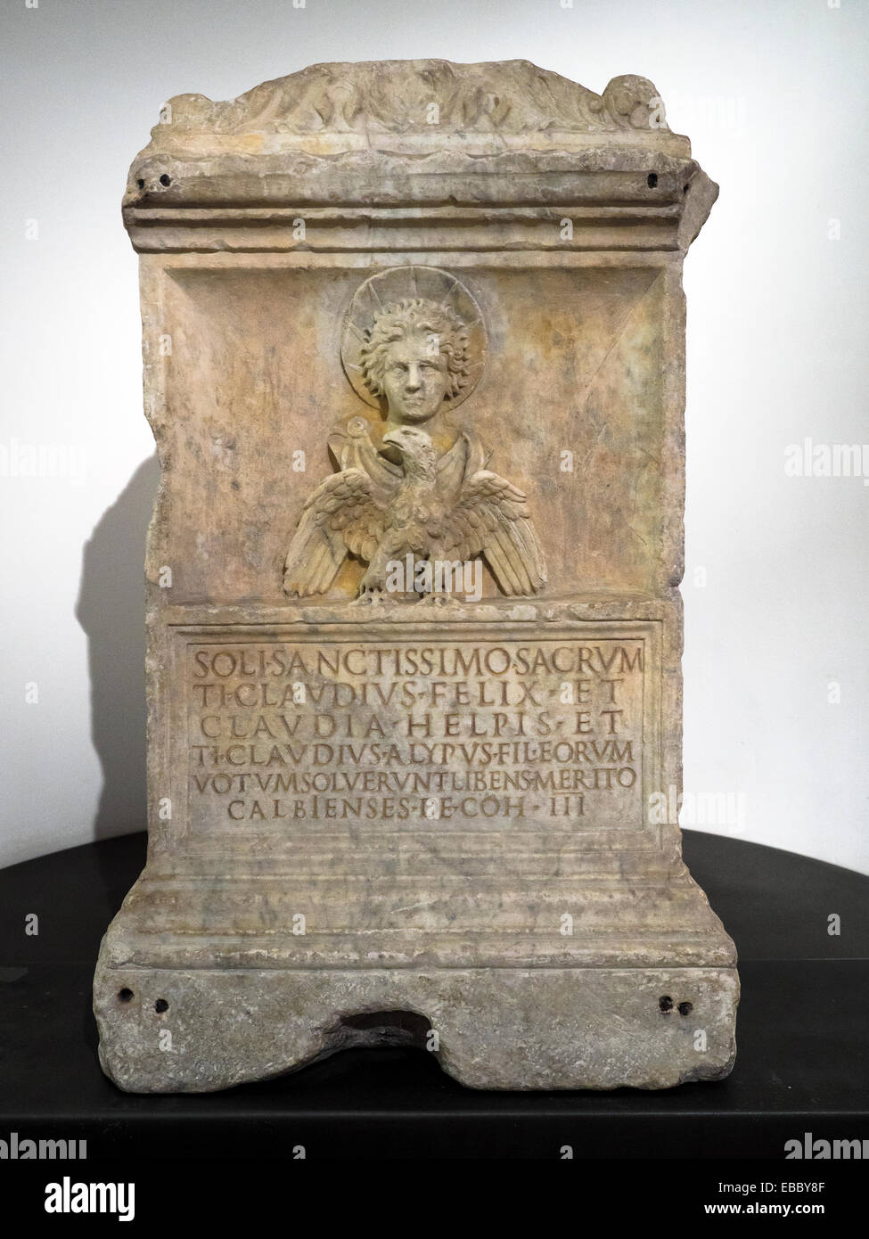 Autel avec dévouement pour le dieu Sol Cesarini Secon collection moitié du Ier siècle de notre ère Musei Capitolini - Rome, Italie Banque D'Images