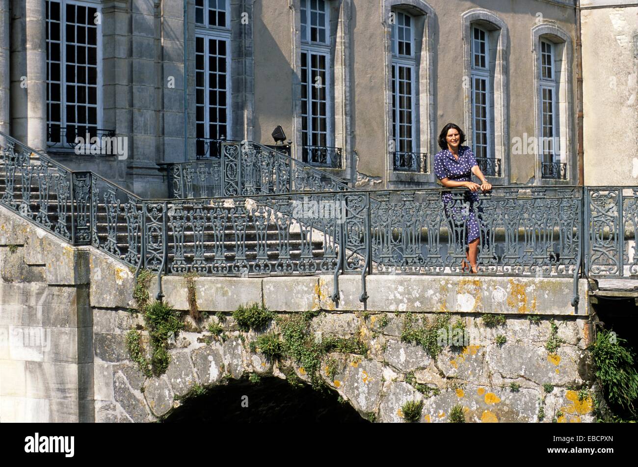 Mme de BeauvauCraon à son château de Haroue, MeurtheetMoselle