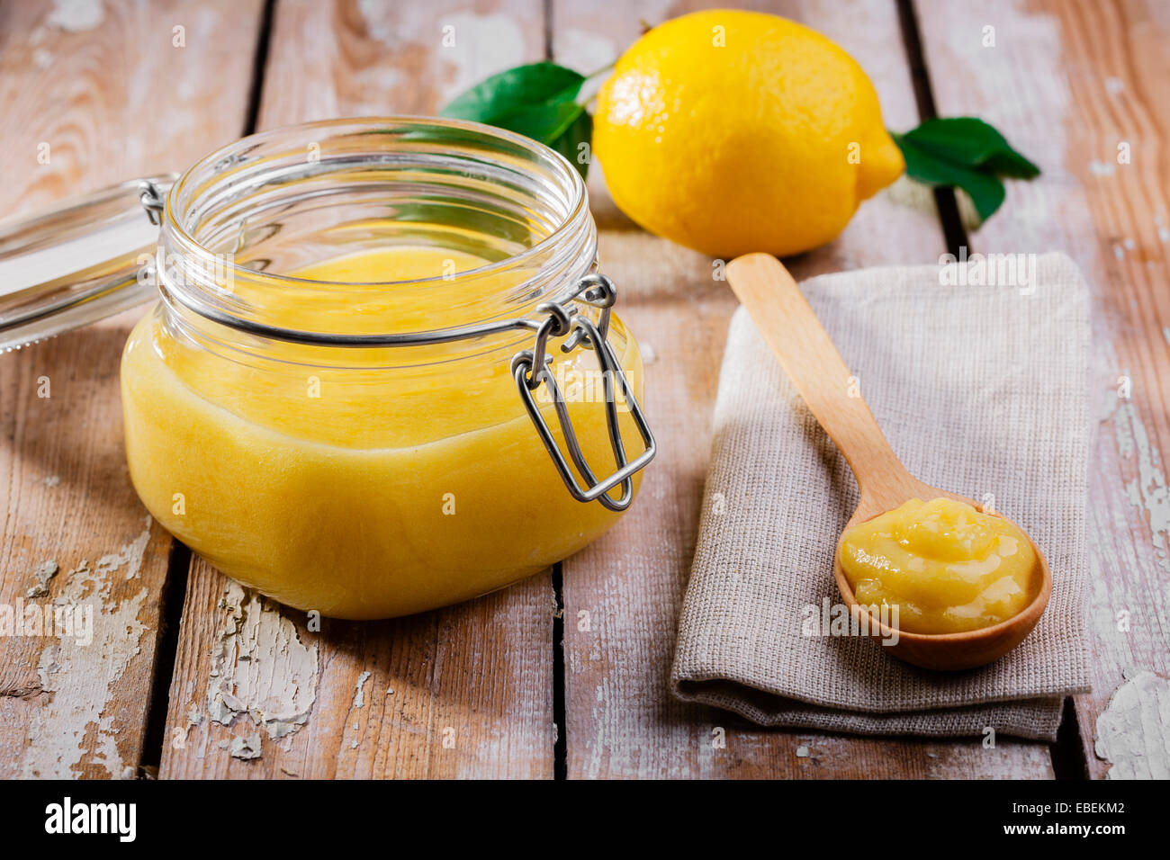 Sauce douce jaune citron Kurd Banque D'Images