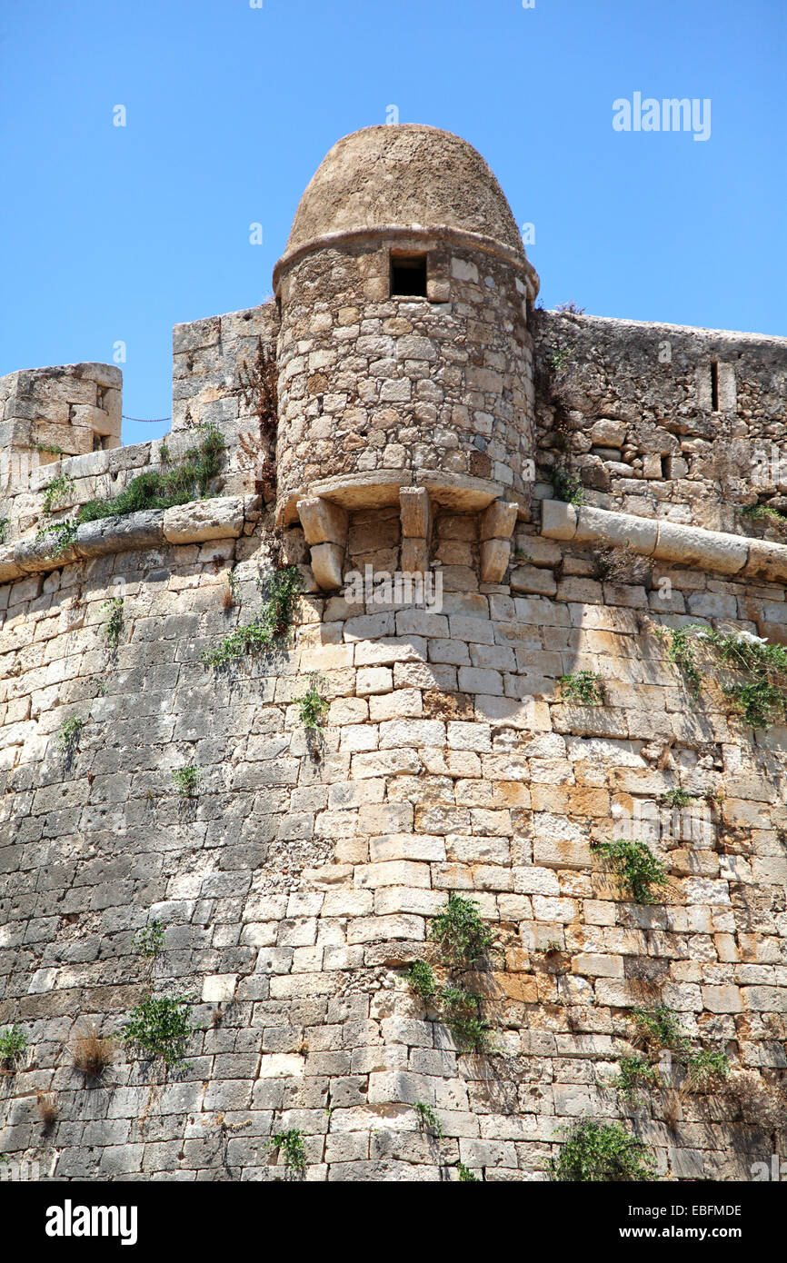 Garde côtière canadienne tourelle dans l'époque médiévale à Rethymnon Fortezza (Rethymno), Crète, îles grecques, Grèce, Europe, juin, 17, 2013 Banque D'Images