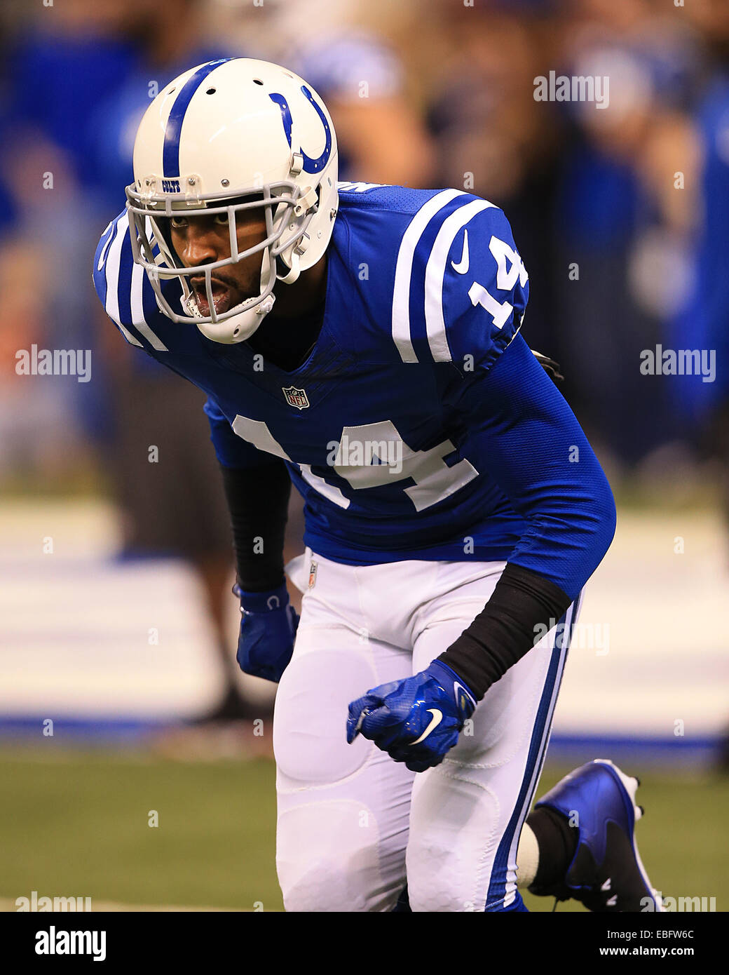 Indianapolis, IN, USA. 30Th Nov, 2014. Indianapolis Colts receveur Hakeem Nicks (14) On a parlé avant le début de la NFL match entre les Redskins de Washington et les Indianapolis Colts au Lucas Oil Stadium à Indianapolis, Indiana. Les Colts défait les Redskins 49-27. Credit : 2014 Billy Hurst/CSM/Alamy Live News Banque D'Images