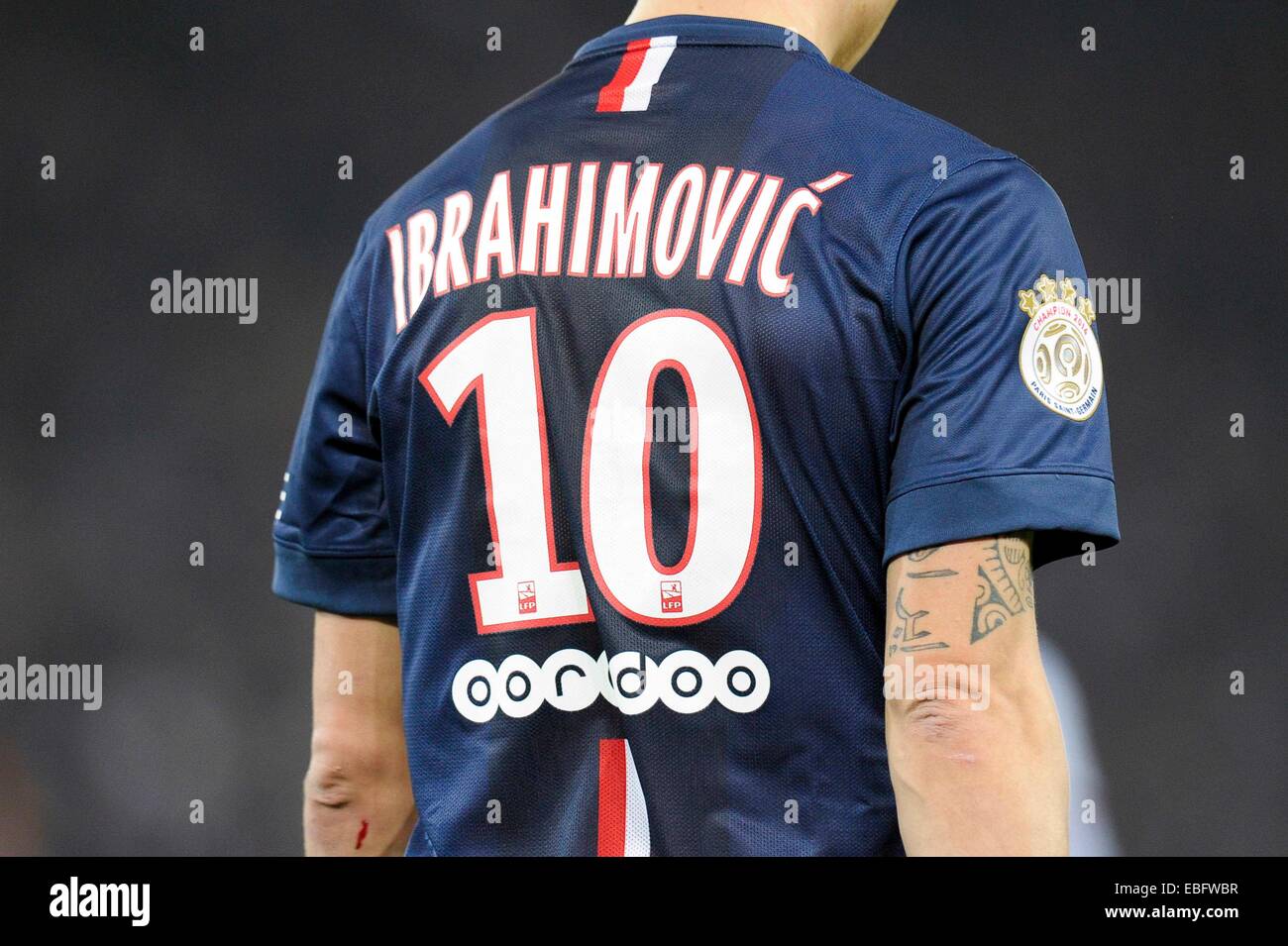 Illustration maillot Zlatan Ibrahimovic - 29.11.2014 - Paris Saint Germain/Nice  - 15eme journée de Ligue 1 Photo : André Ferreira/Icon Sport Photo Stock -  Alamy
