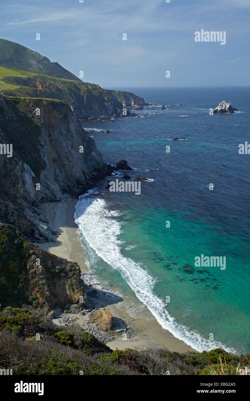 Côte par Bixby Creek Bridge, la Pacific Coast Highway, Big Sur, Central Coast, Californie, USA Banque D'Images