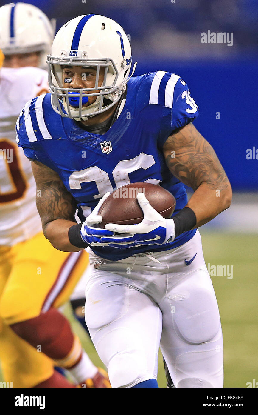 Indianapolis, IN, USA. 30Th Nov, 2014. Indianapolis Colts d'utiliser de nouveau Dan Herron (36) se casse pour une course de 49 verges au cours de la première moitié de la NFL match entre les Redskins de Washington et les Indianapolis Colts au Lucas Oil Stadium à Indianapolis, Indiana. Les Colts défait les Redskins 49-27. Credit : 2014 Billy Hurst/CSM/Alamy Live News Banque D'Images