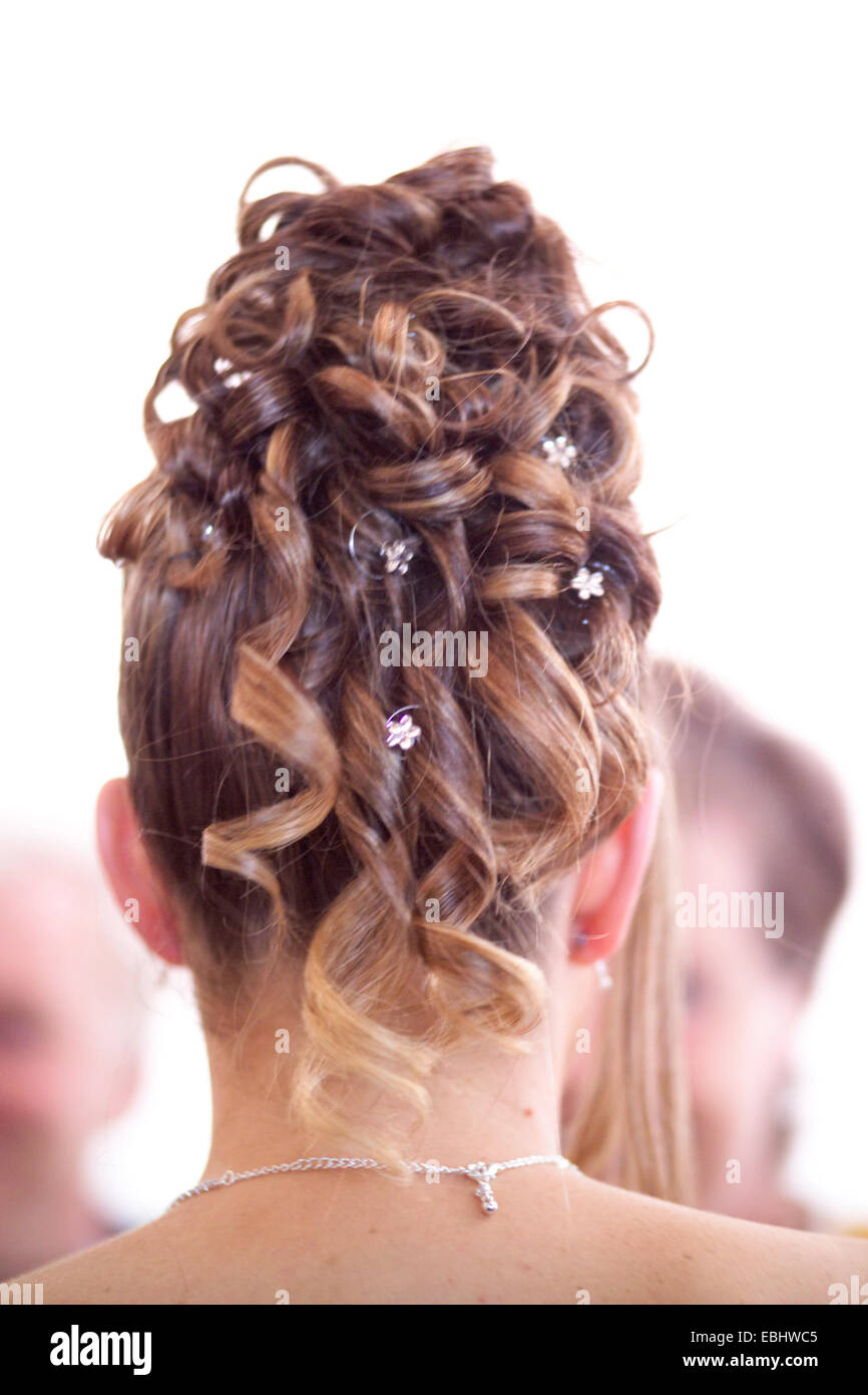 Les cheveux de la mariée vu de derrière Banque D'Images