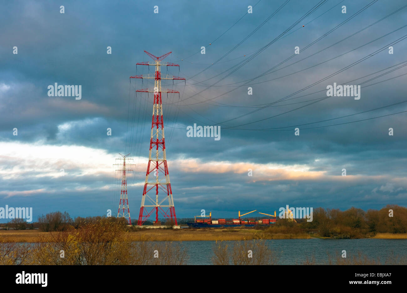 Plus haut des colonnes d'alimentation de l'Europe sur l'île de l'Elbe, Luehesand ALLEMAGNE, Basse-Saxe, Stade Banque D'Images