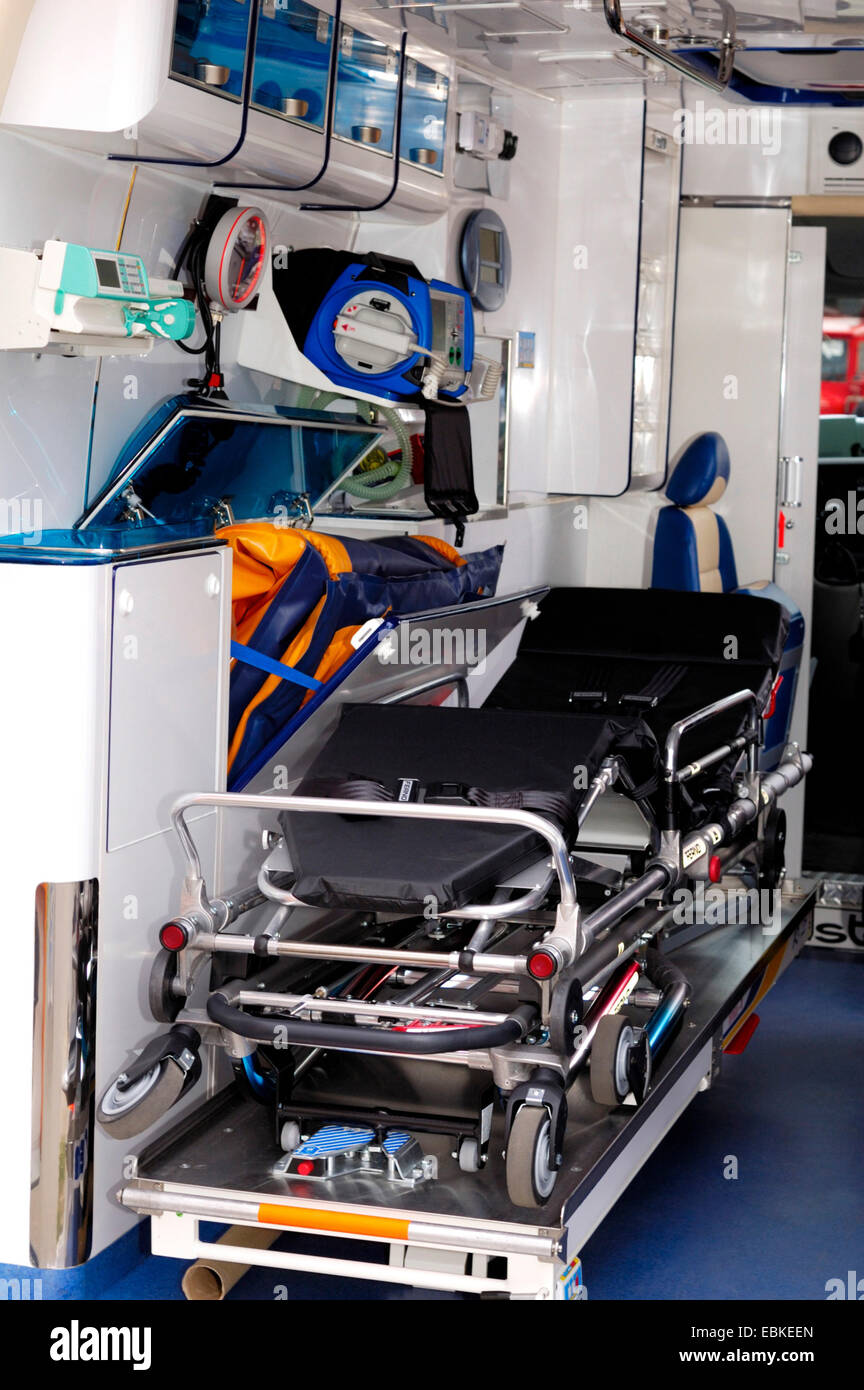 Équipement du véhicule ambulance Banque D'Images