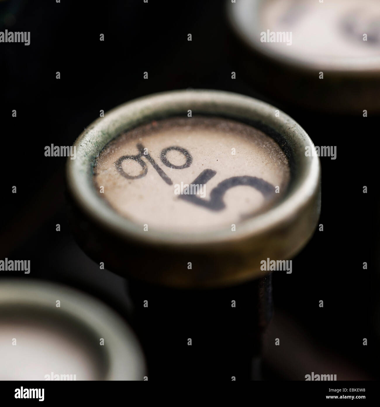 Studio shot of antique machine à écrire Banque D'Images