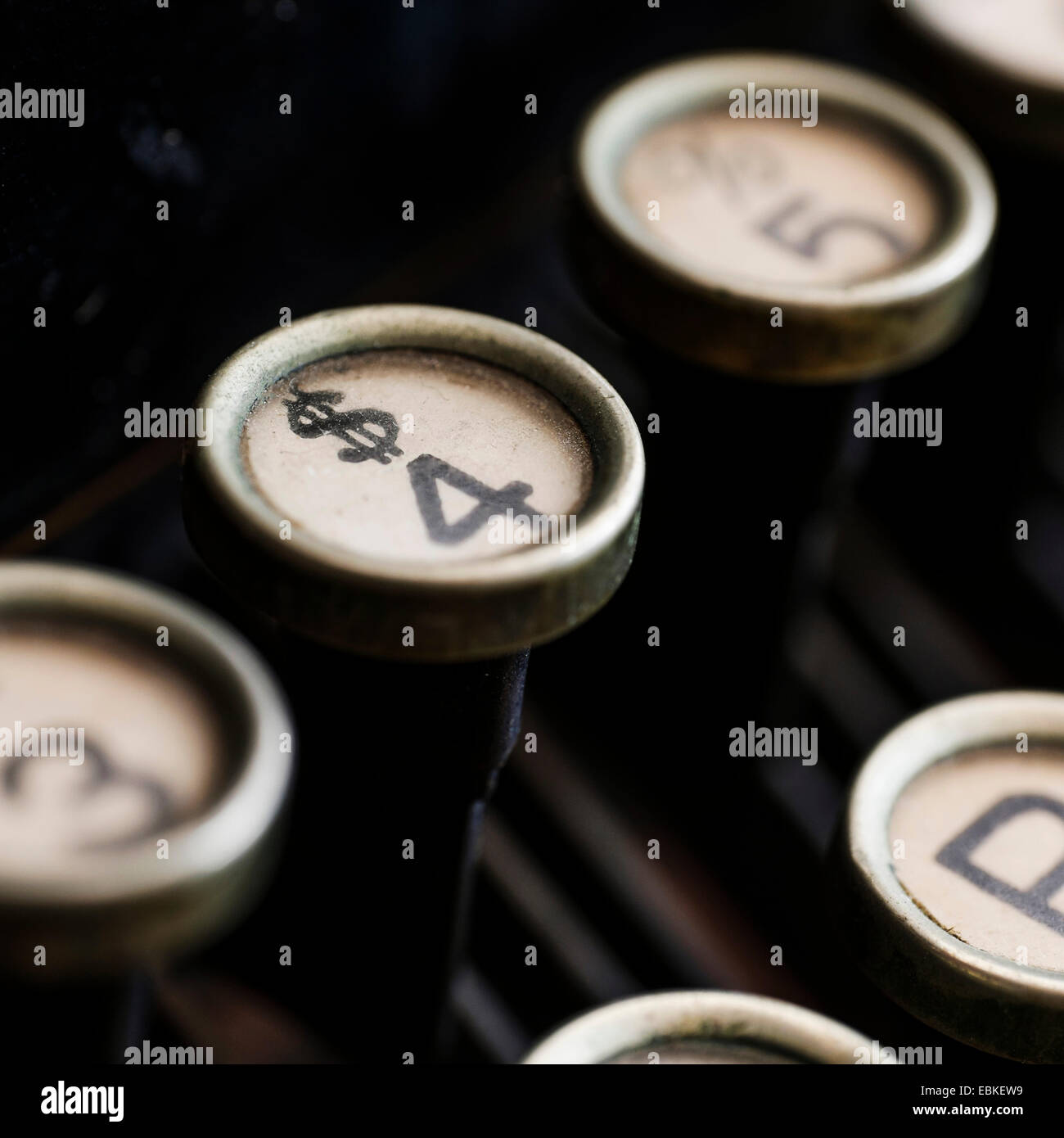 Studio shot of antique machine à écrire Banque D'Images