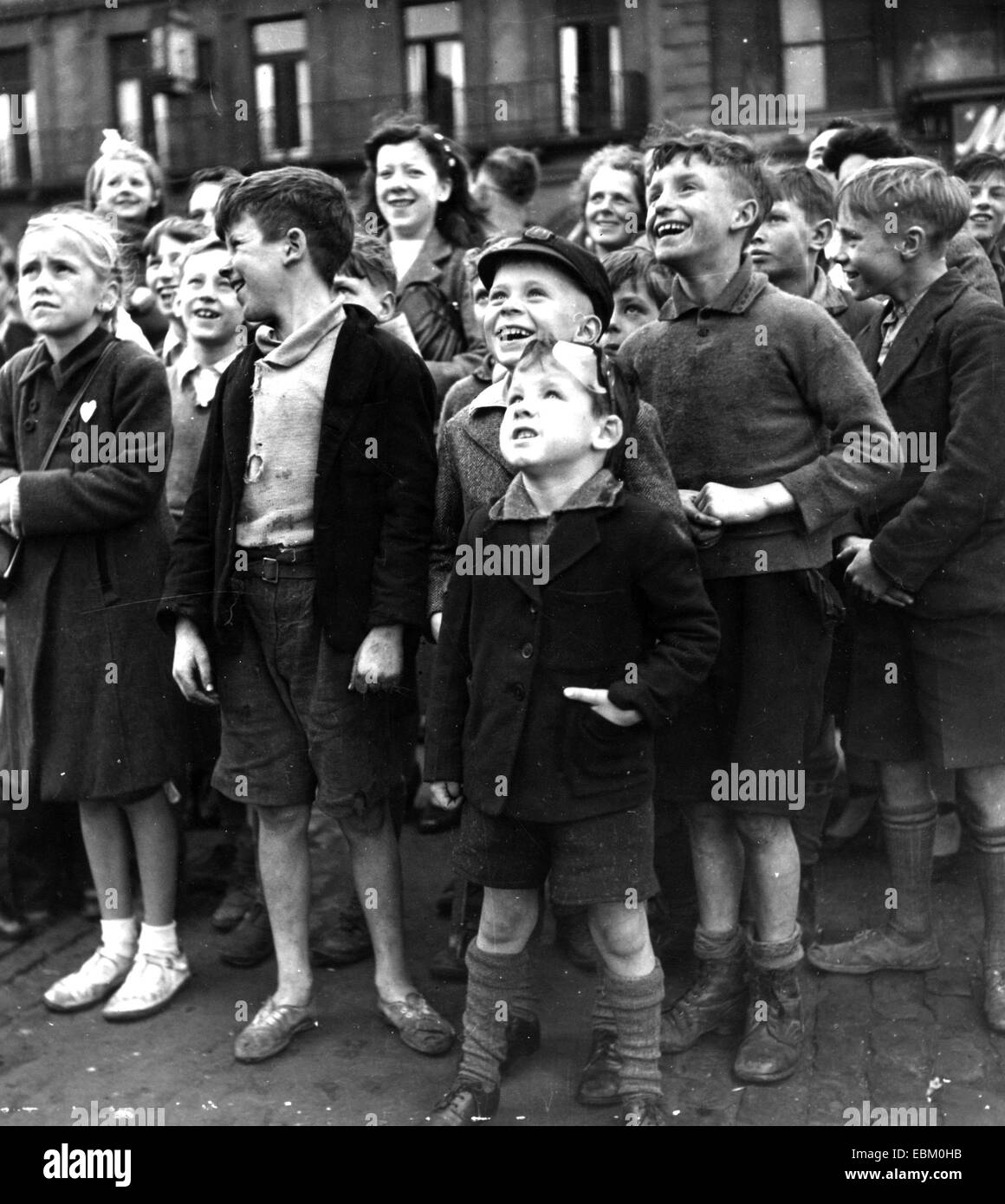 Les enfants à Brixton, Londres, vers 1950 Banque D'Images