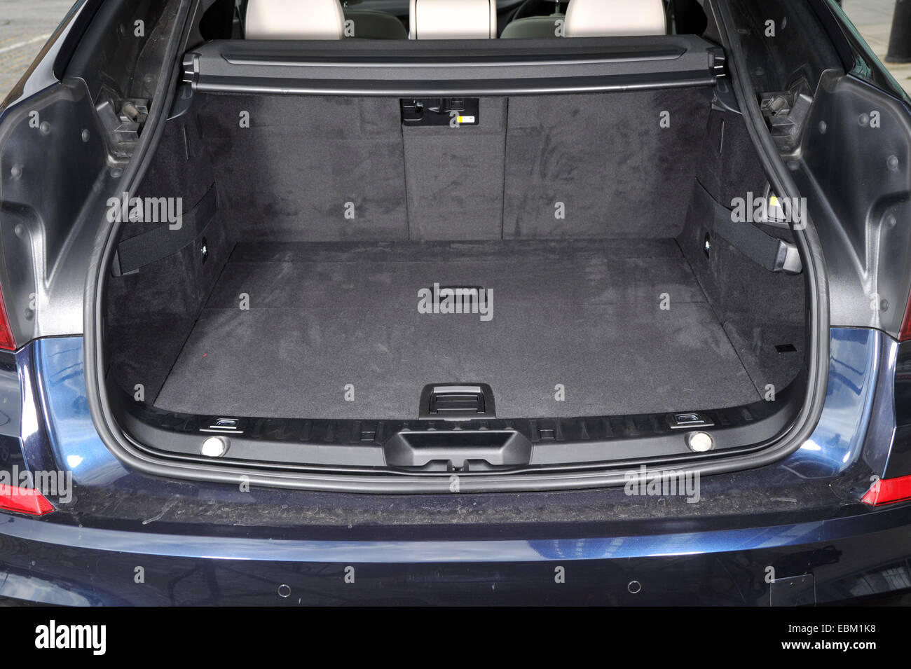 2013 BMW 5GT de luxe grand off road coupé à hayon de coffre Banque D'Images