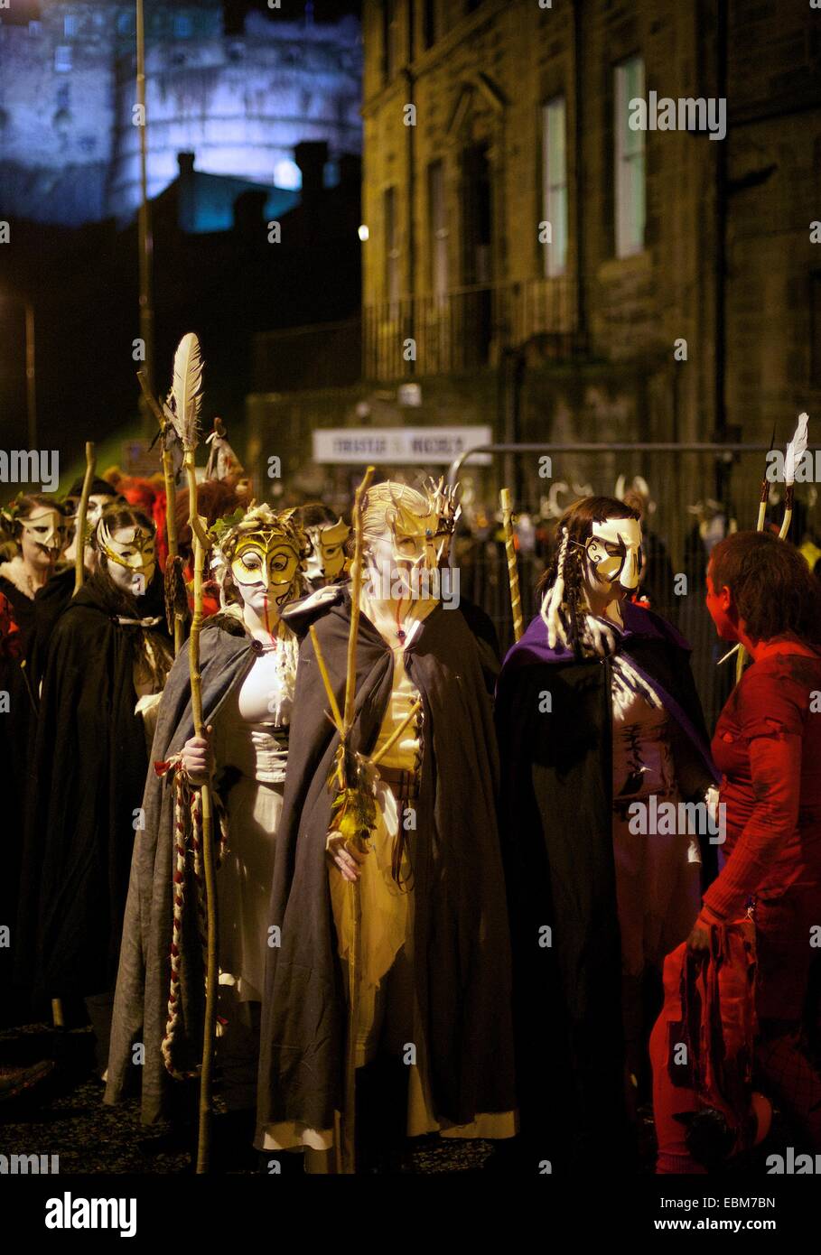 Les artistes se retrouvent au Festival Samhuinn sur Halloween à Edinburgh, Ecosse, Royaume-Uni Banque D'Images