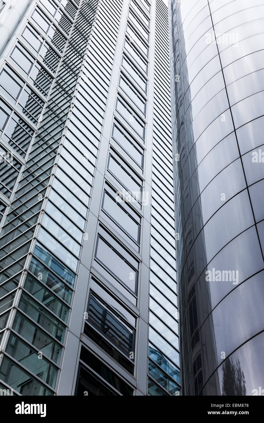 Les bâtiments modernes - Regent's Place, Euston Square, Triton (2 338 Euston Road) Banque D'Images