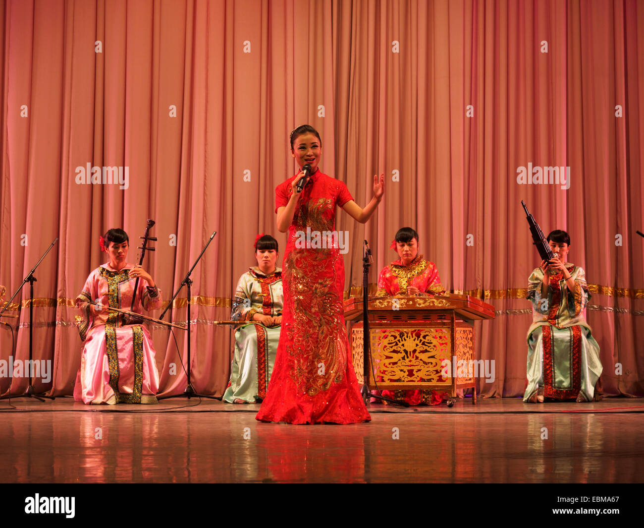 Chinois de la dynastie Tang traditionnel le chanteur d'opéra au Théâtre Li Yuan à Beijing, Chine, Asie Banque D'Images