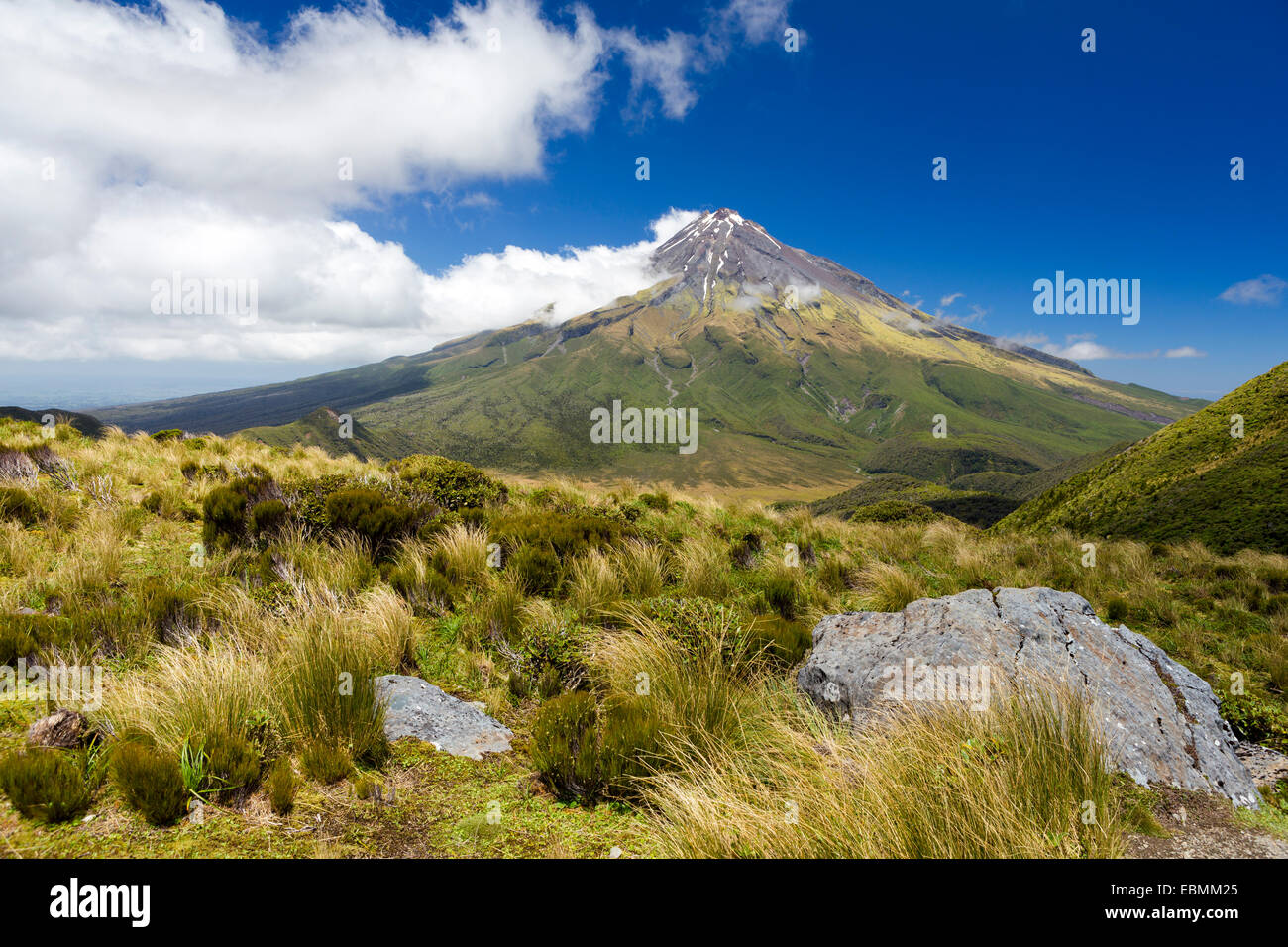 Le Mont Taranaki, volcan Gamme Pouakai, Egmont National Park, région de Taranaki, en Nouvelle-Zélande Banque D'Images
