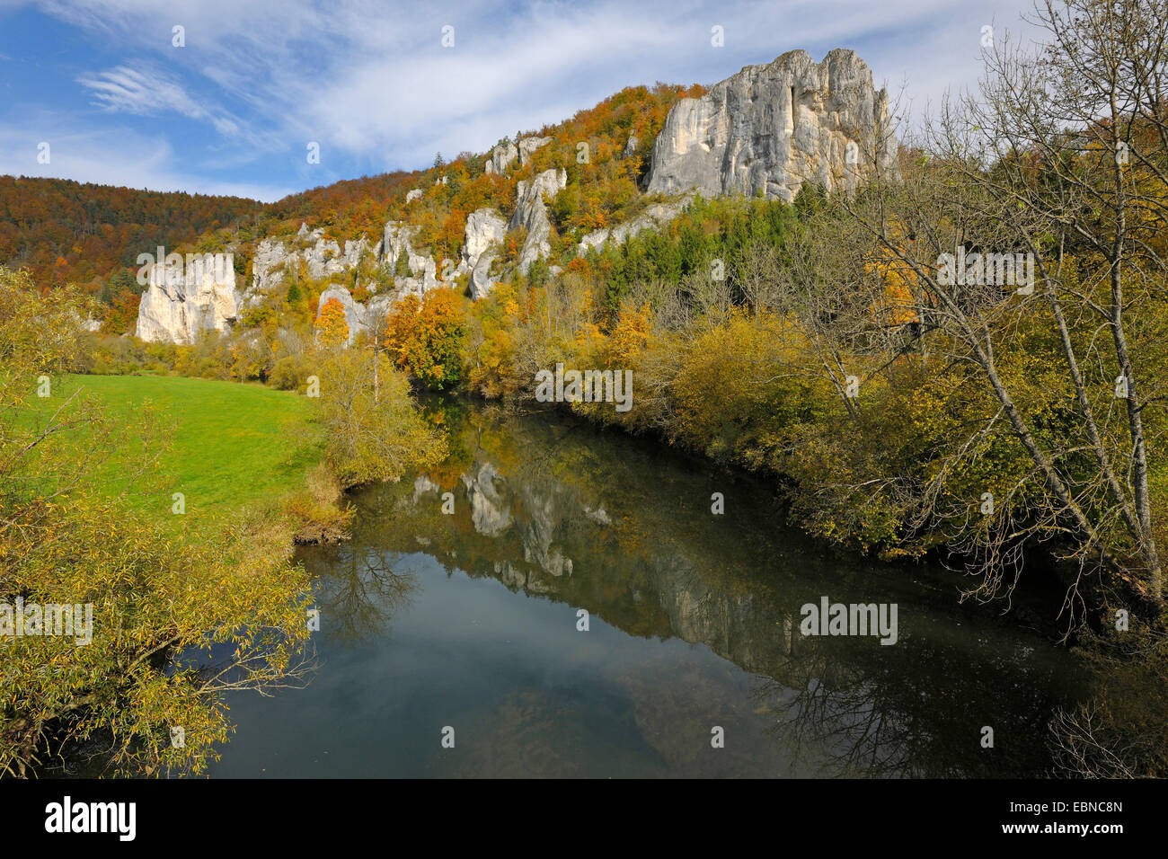 La vallée de l'Alb Schwaebische Donau en automne, l'Allemagne, Bade-Wurtemberg Banque D'Images